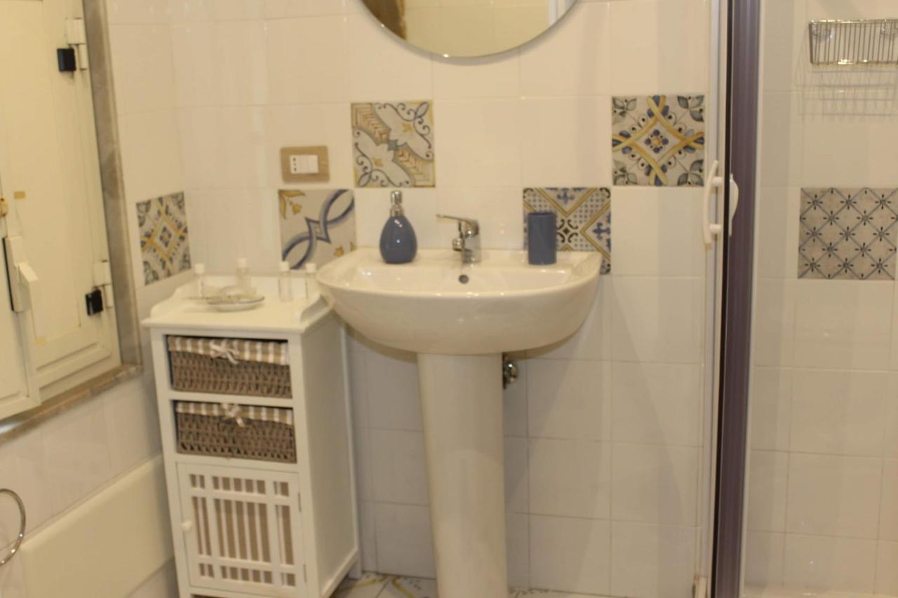Molo 19 Apartment Наполи Екстериор снимка